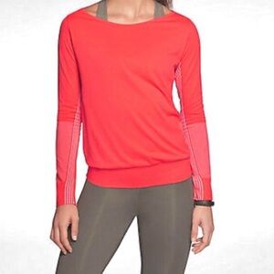 Women's Size XS Nike Knit Epic Dri-Fit Long Sleeve Training Top